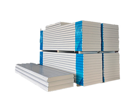 Polyurethane sandwich panel